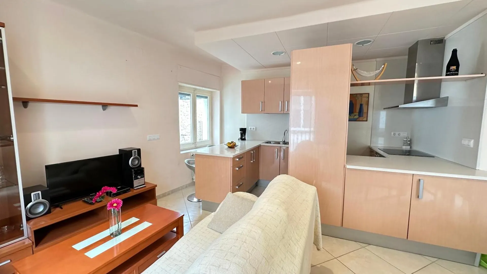 Agi Sant Sebastia 111 Appartement Roses